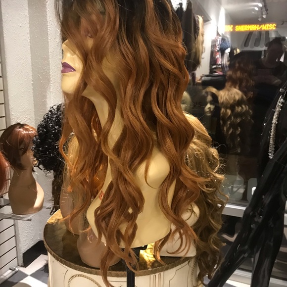 Wig Warm honey brown ombré wig